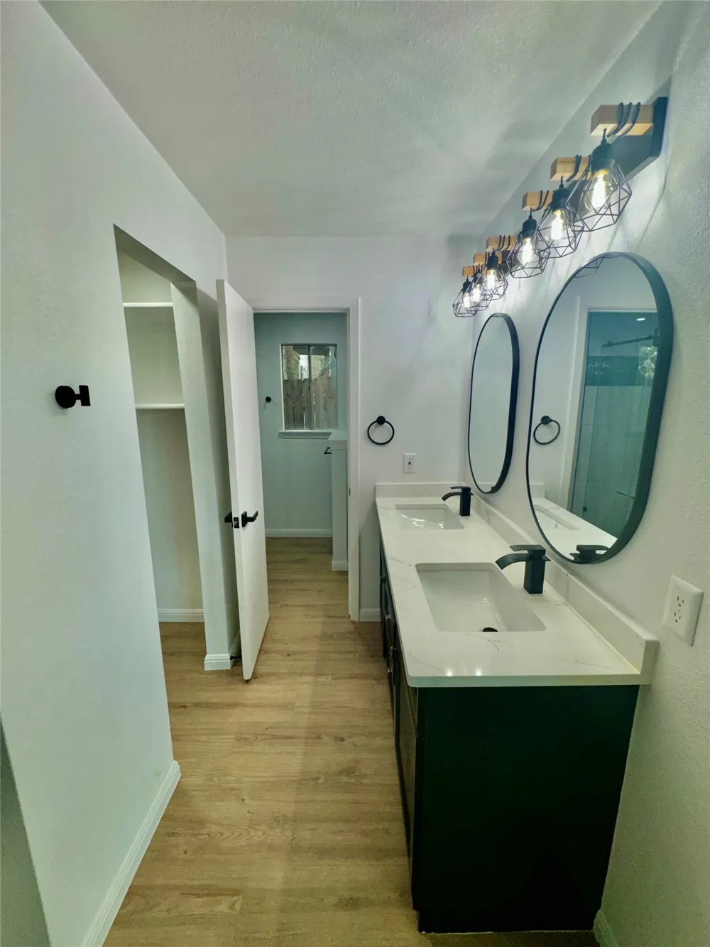 9506 STONEBRIDGE DRIVE Austin, TX 78758