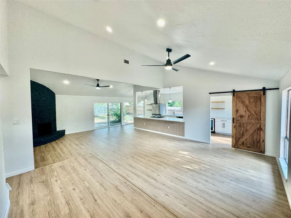 9506 STONEBRIDGE DRIVE Austin, TX 78758