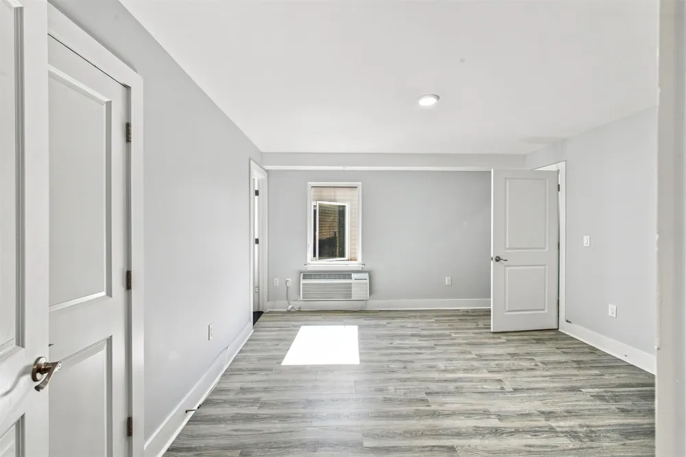 417 14TH ST Union City, NJ 07087