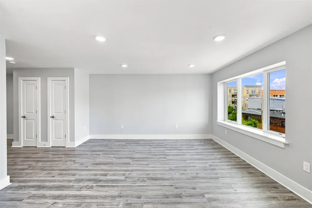 417 14TH ST Union City, NJ 07087