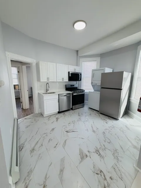 114 GRAHAM ST