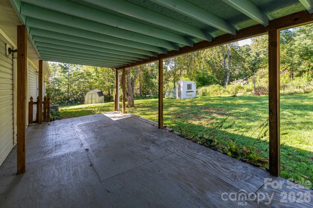 38 Mountainberry Lane Fairview, NC 28730