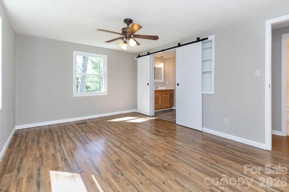 38 Mountainberry Lane Fairview, NC 28730