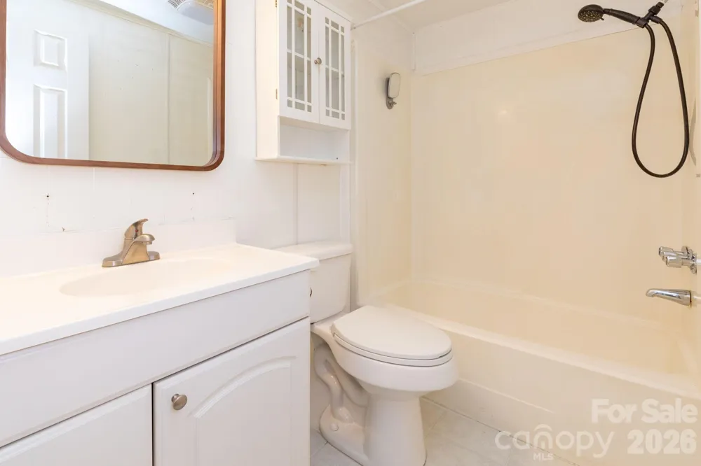38 Mountainberry Lane Fairview, NC 28730