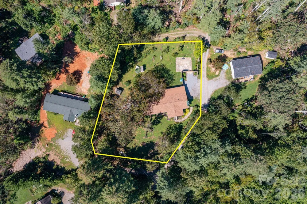 38 Mountainberry Lane Fairview, NC 28730
