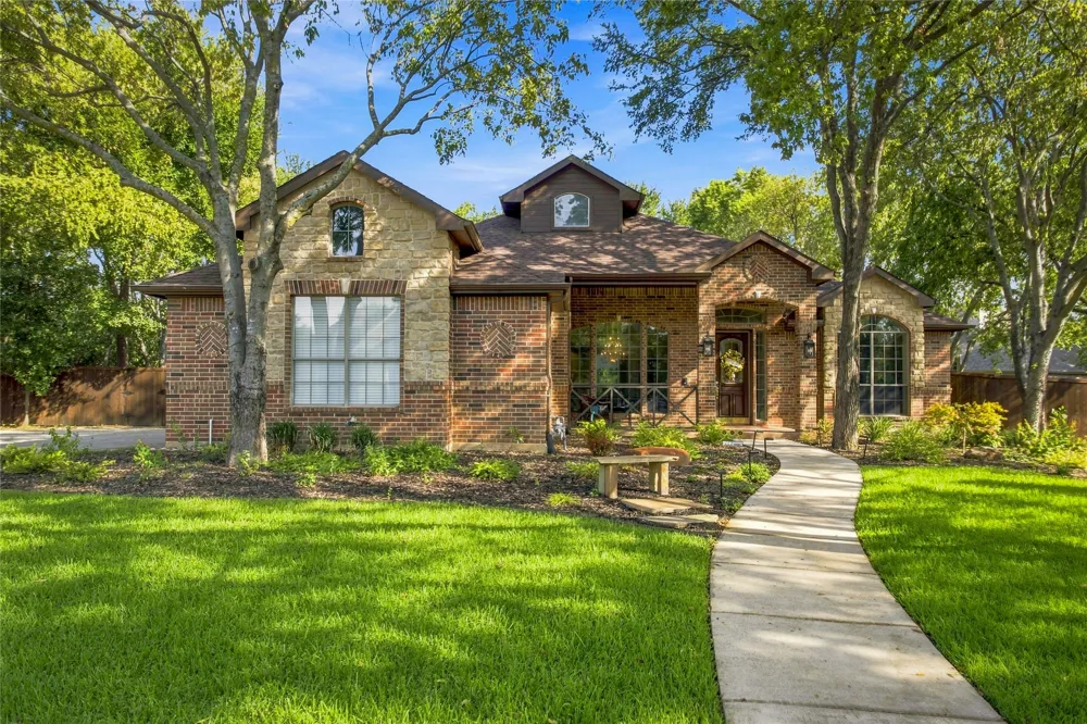 2105 Heather Ridge Court Flower Mound, TX 75028