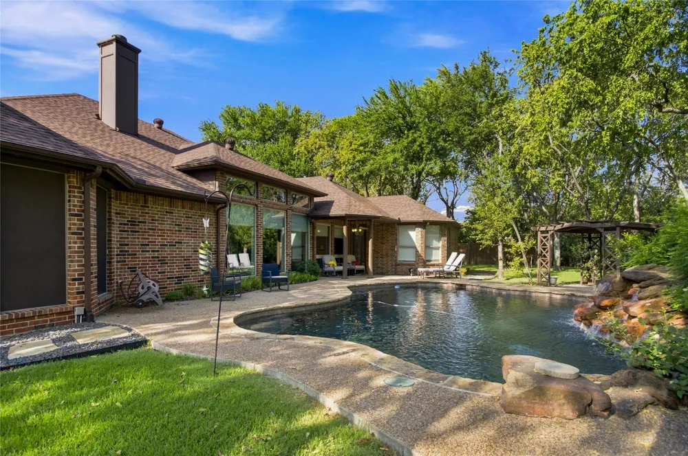 2105 Heather Ridge Court Flower Mound, TX 75028