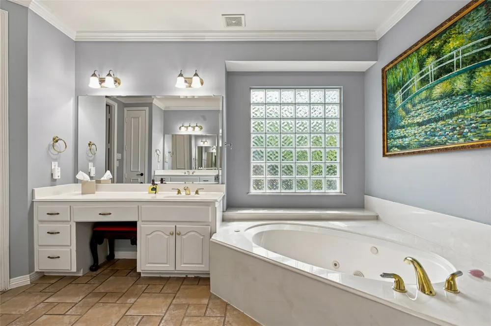 2105 Heather Ridge Court Flower Mound, TX 75028