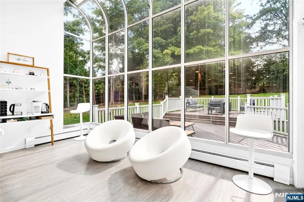 14 James Brite Circle Mahwah, NJ 07430