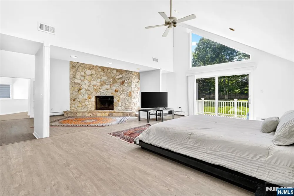 14 James Brite Circle Mahwah, NJ 07430
