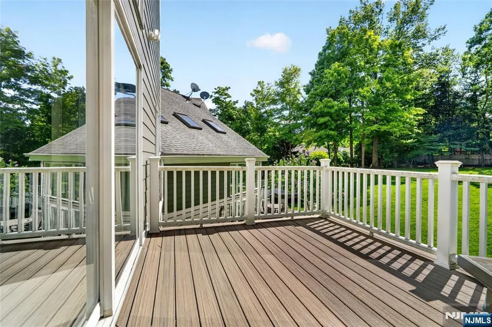 14 James Brite Circle Mahwah, NJ 07430