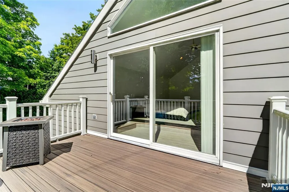 14 James Brite Circle Mahwah, NJ 07430