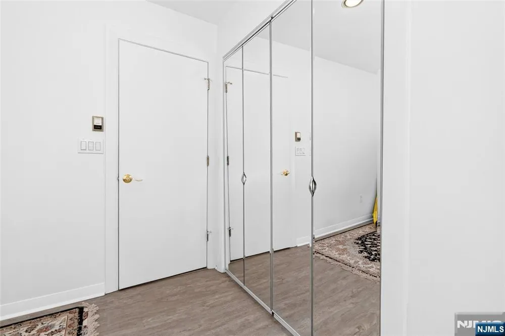 14 James Brite Circle Mahwah, NJ 07430