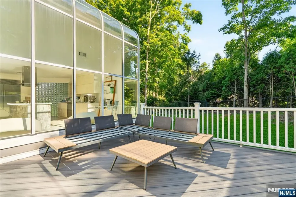 14 James Brite Circle Mahwah, NJ 07430