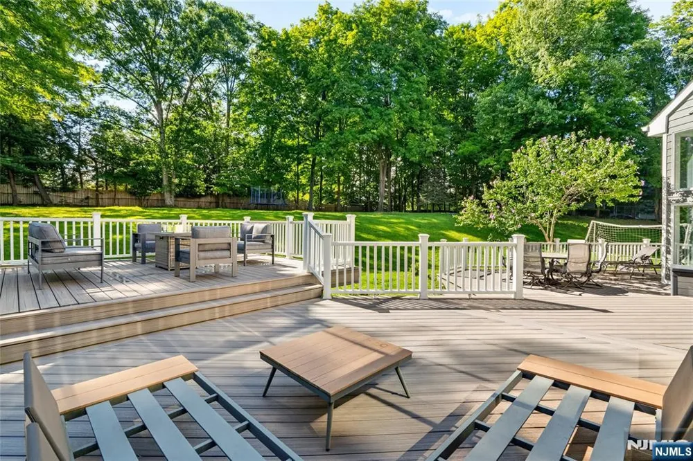 14 James Brite Circle Mahwah, NJ 07430