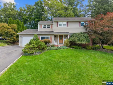 12 Ryder Road