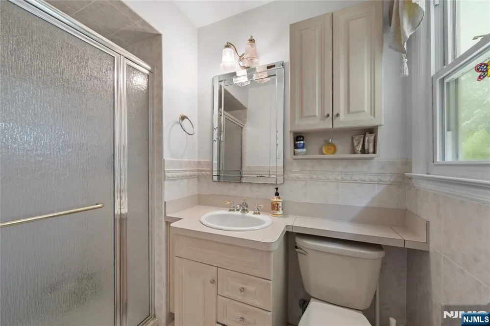 12 Ryder Road Wayne, NJ 07470