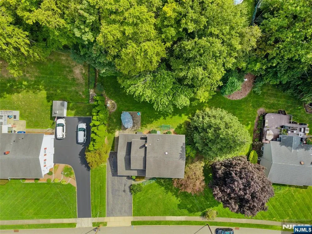 12 Ryder Road Wayne, NJ 07470