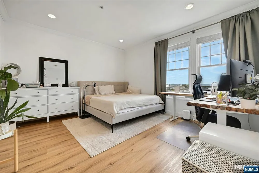 7716 Kennedy Boulevard 3E North Bergen, NJ 07047