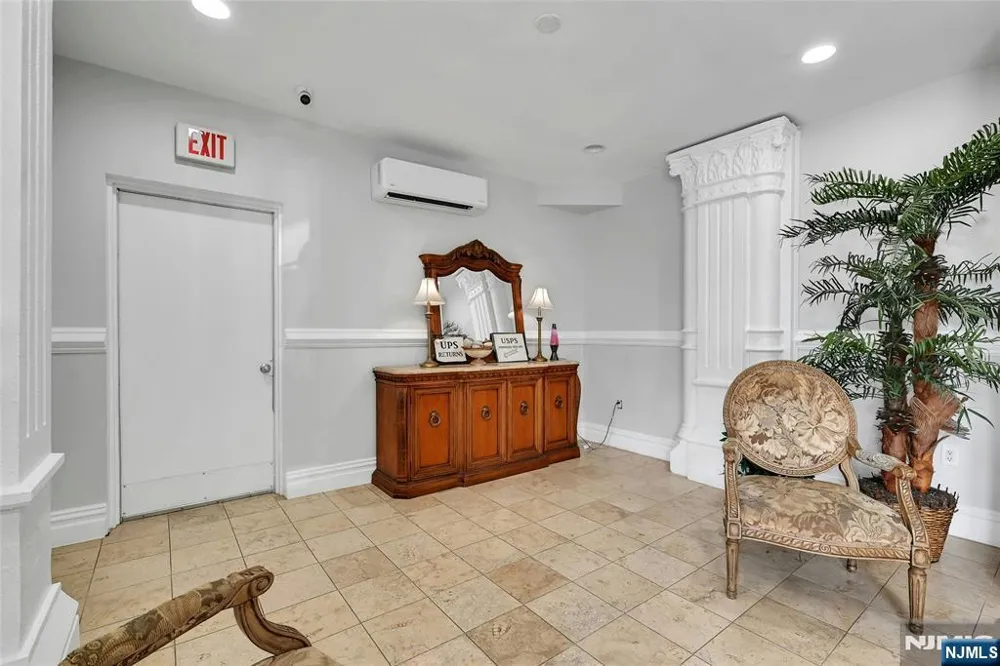7716 Kennedy Boulevard 3E North Bergen, NJ 07047