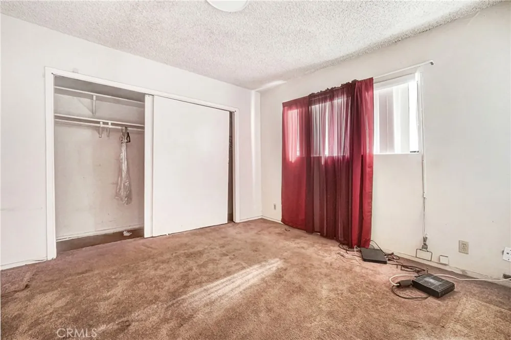 4522 St Charles Place Los Angeles, CA 90019