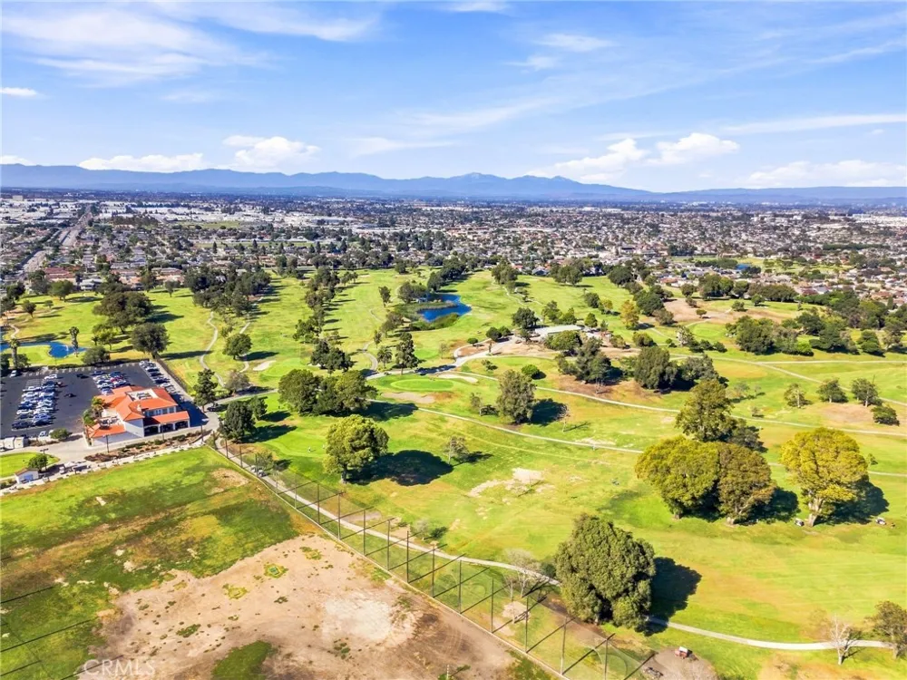 17951 Whitford Lane Huntington Beach, CA 92649