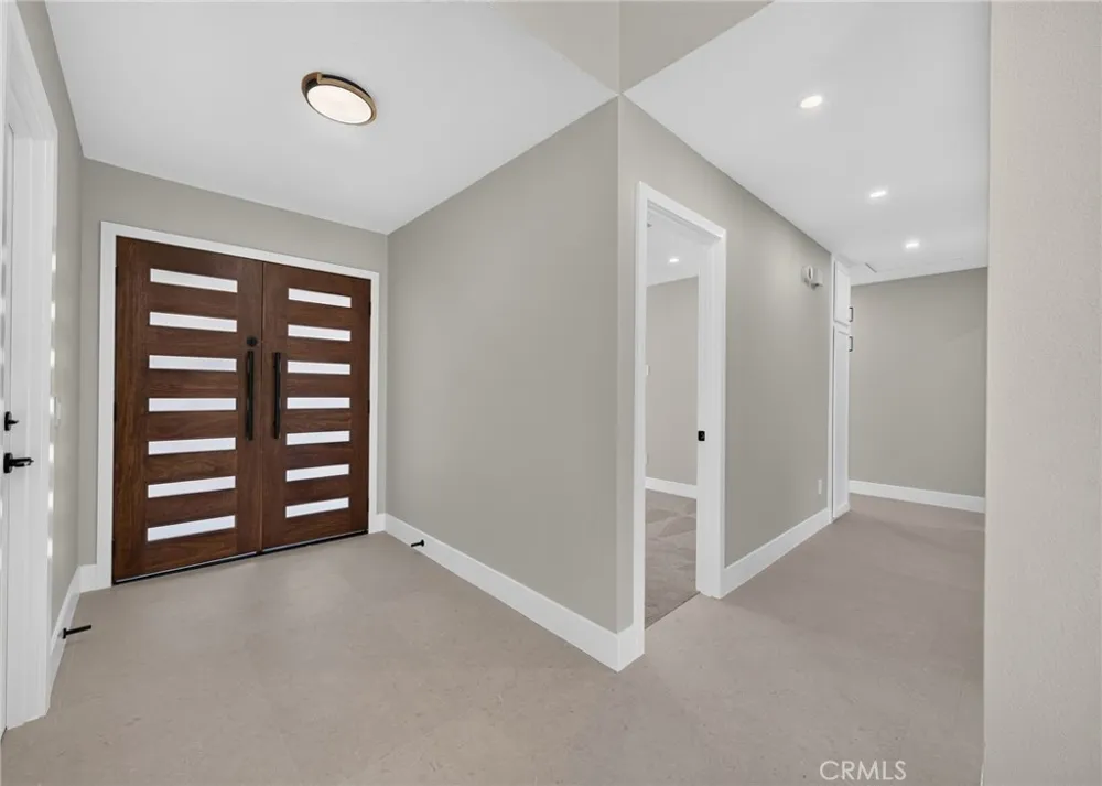17951 Whitford Lane Huntington Beach, CA 92649