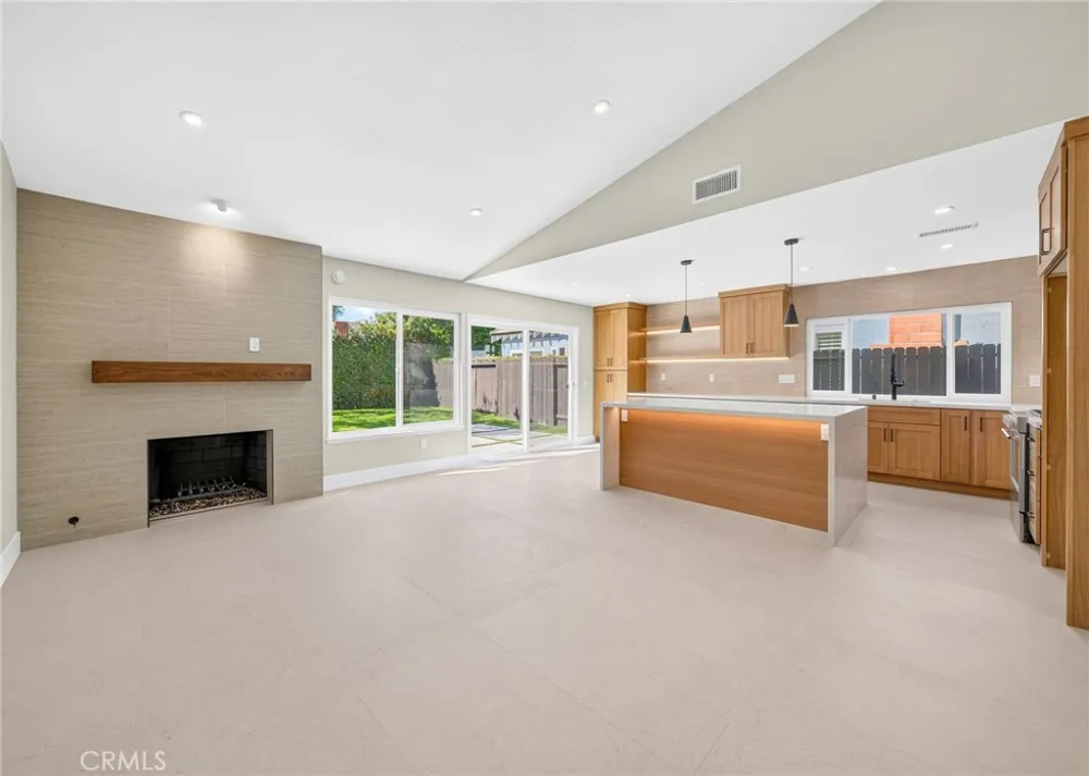 17951 Whitford Lane Huntington Beach, CA 92649