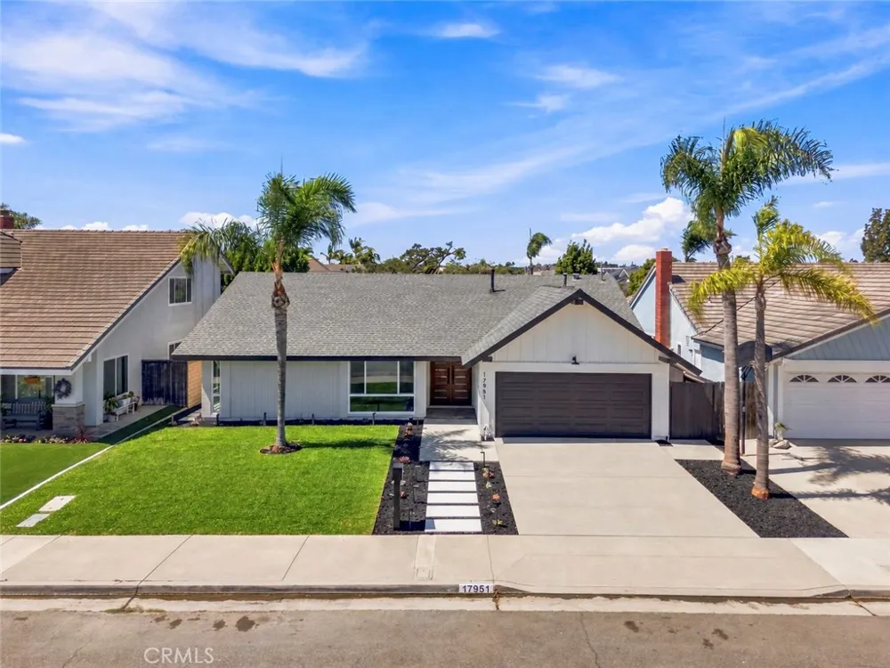 17951 Whitford Lane Huntington Beach, CA 92649