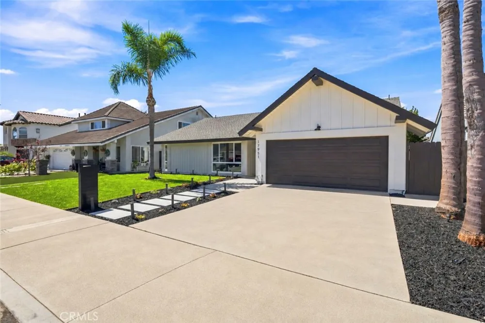 17951 Whitford Lane Huntington Beach, CA 92649