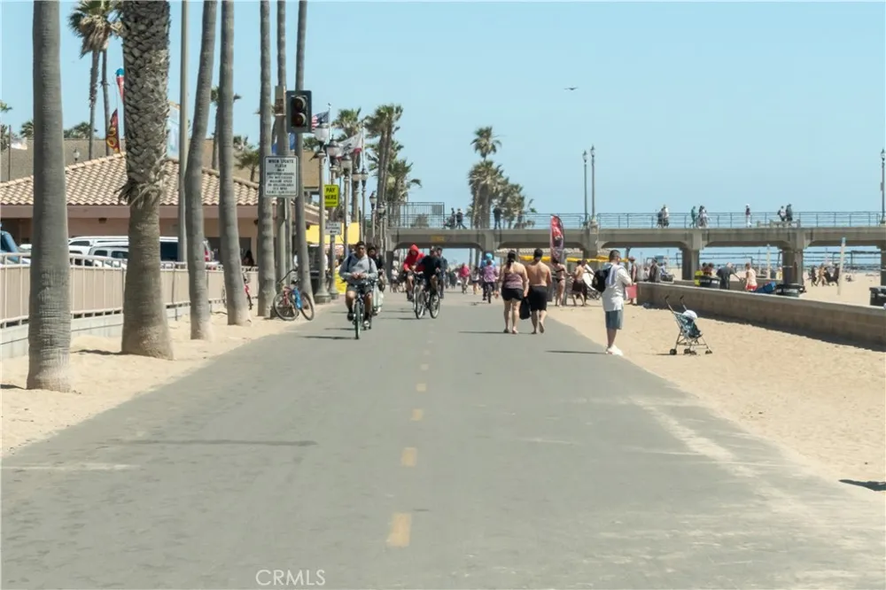 17951 Whitford Lane Huntington Beach, CA 92649