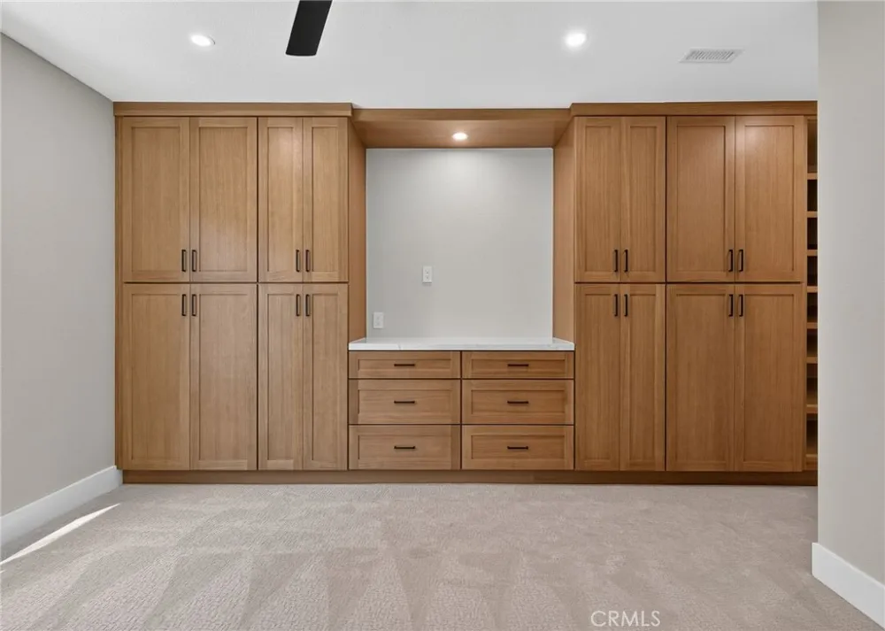 17951 Whitford Lane Huntington Beach, CA 92649
