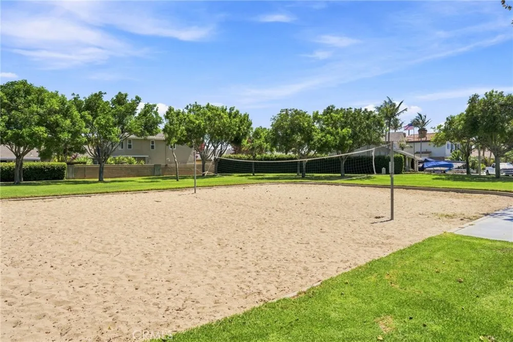 17951 Whitford Lane Huntington Beach, CA 92649