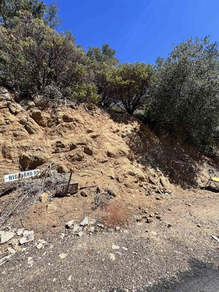Highland Drive Julian, CA 92036