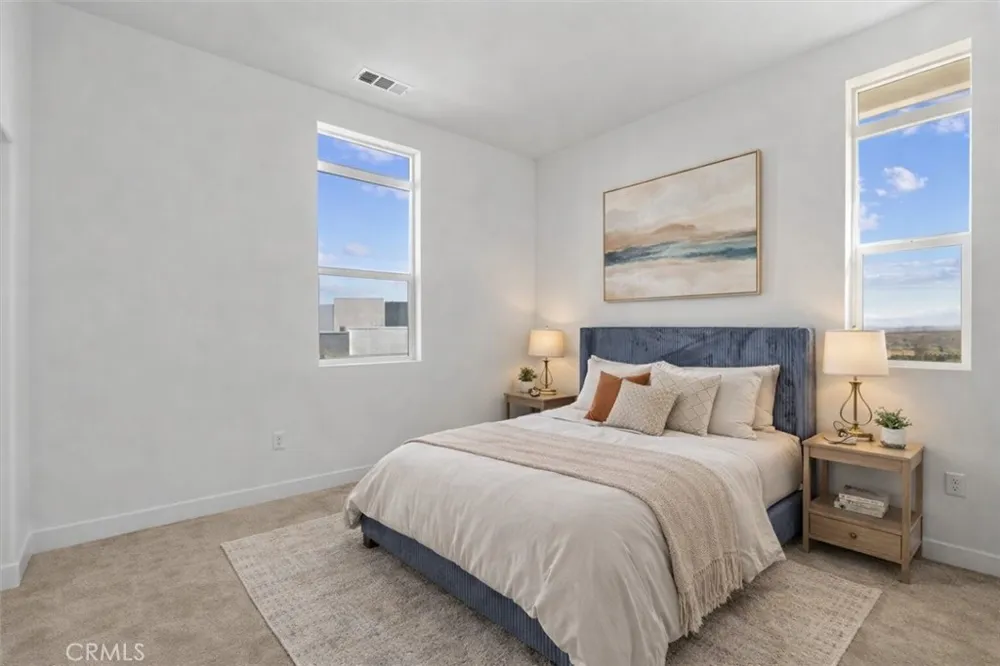 27410 Merlin Place #305 Valencia, CA 91381