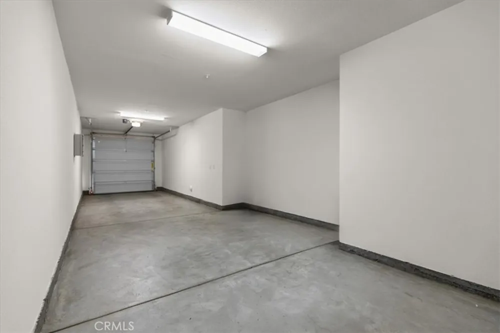27410 Merlin Place #305 Valencia, CA 91381