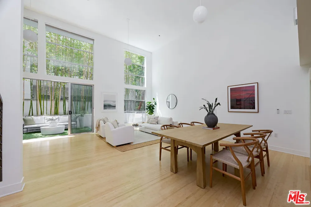 13326 Beach Avenue #105 Marina del Rey, CA 90292