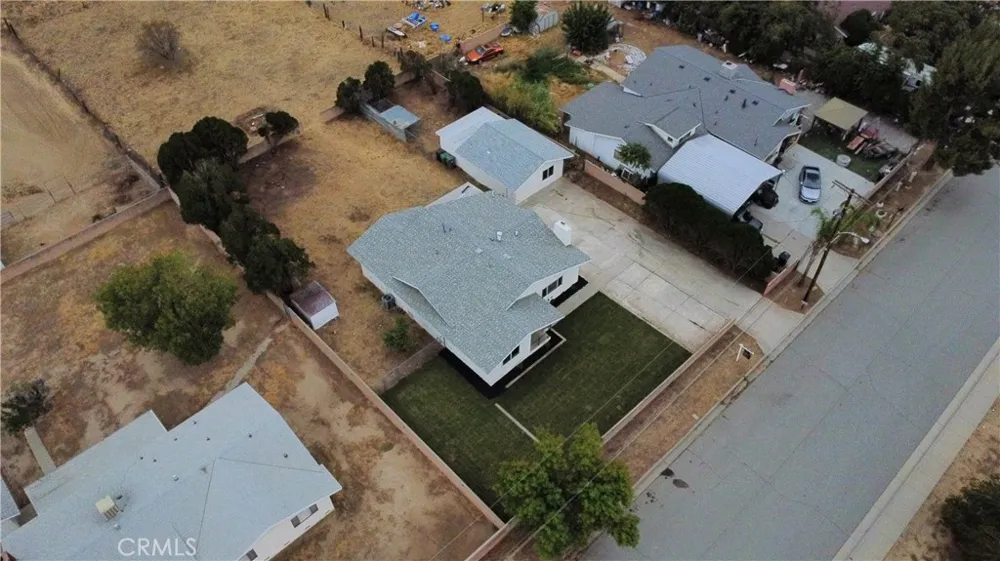 488 E Victory Avenue Banning, CA 92220