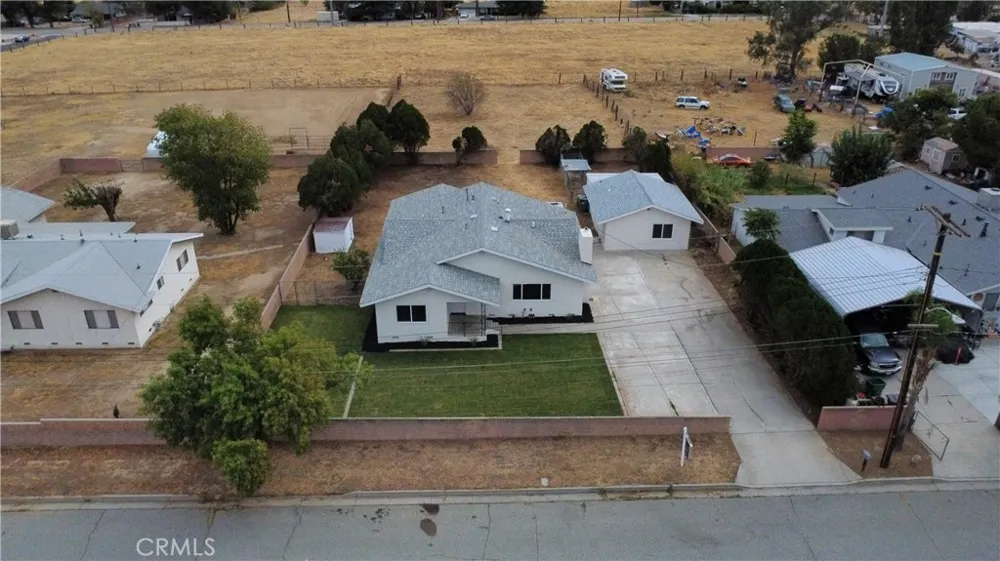 488 E Victory Avenue Banning, CA 92220