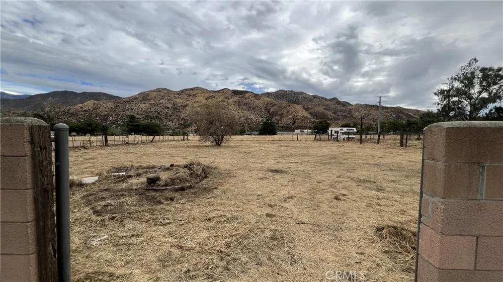 488 E Victory Avenue Banning, CA 92220