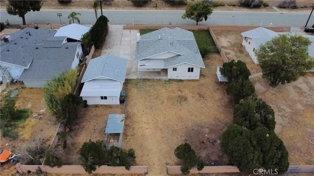 488 E Victory Avenue Banning, CA 92220