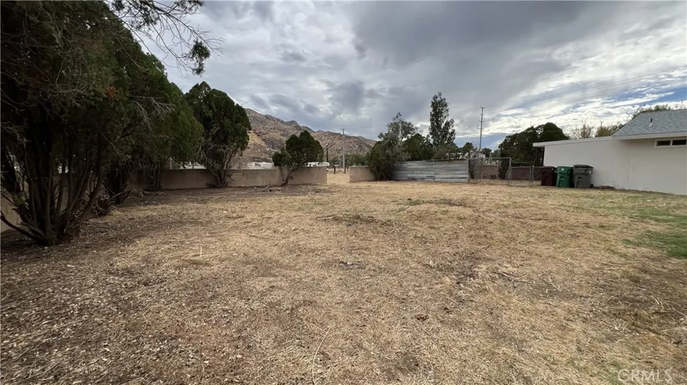 488 E Victory Avenue Banning, CA 92220