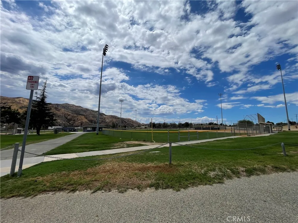 488 E Victory Avenue Banning, CA 92220