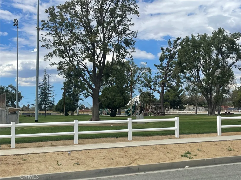 488 E Victory Avenue Banning, CA 92220