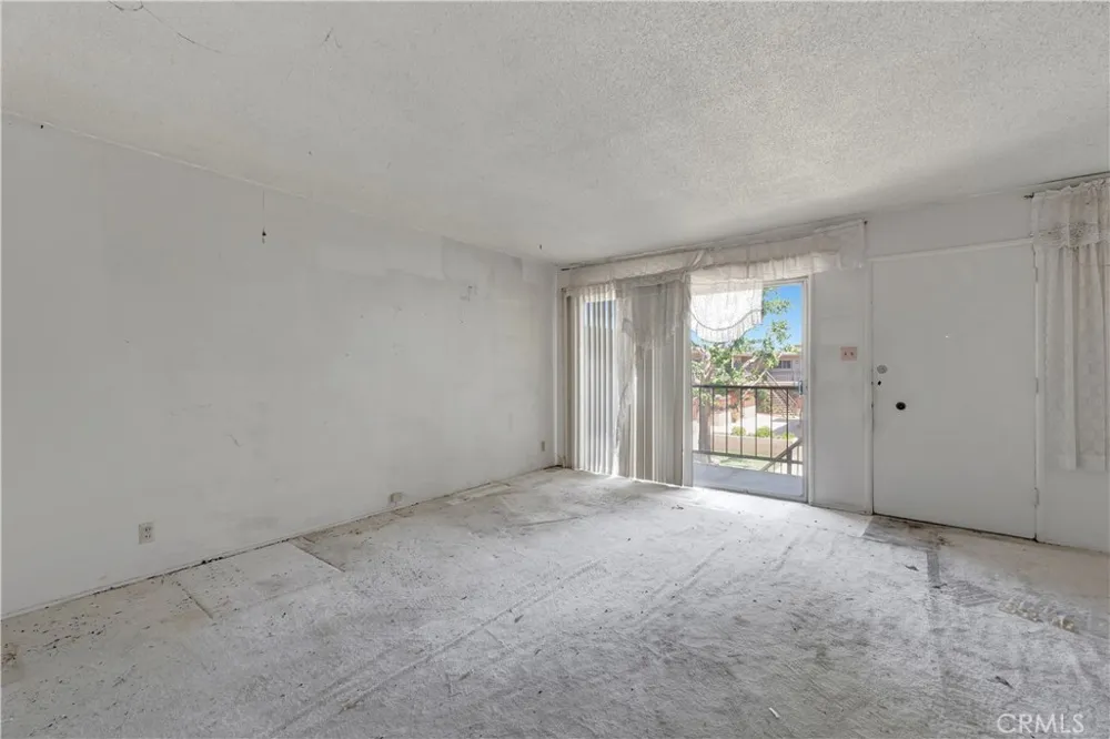 14919 S Normandie #27 Gardena, CA 90247