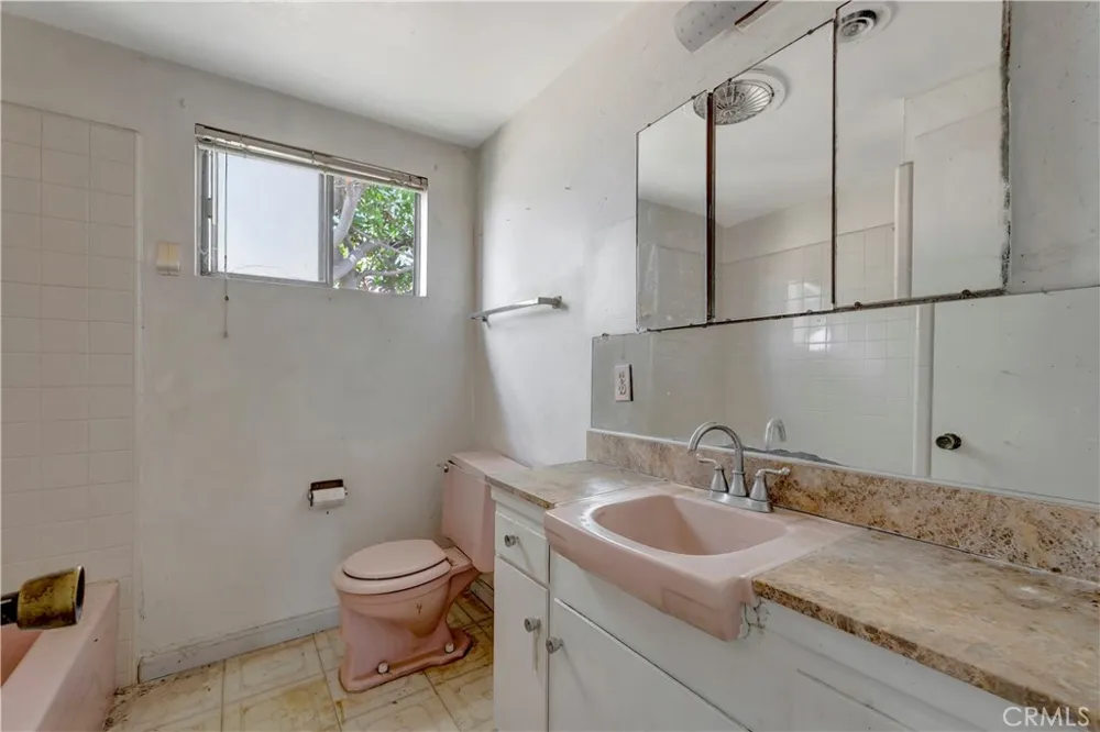 14919 S Normandie #27 Gardena, CA 90247