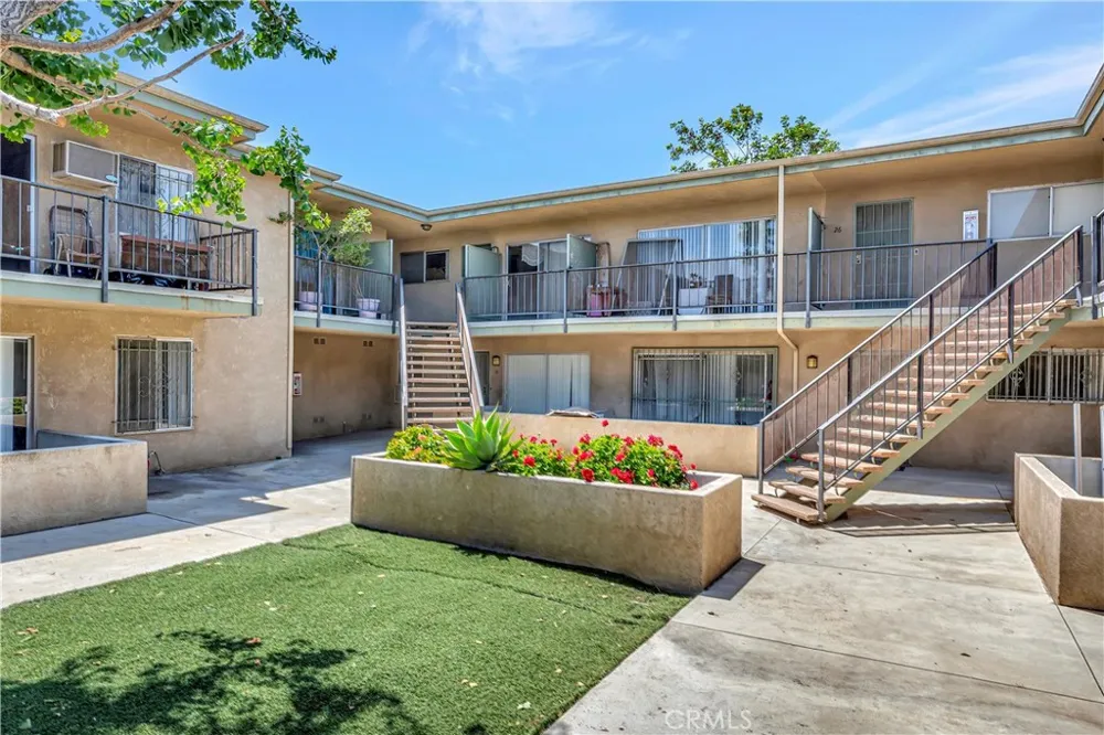 14919 S Normandie #27 Gardena, CA 90247