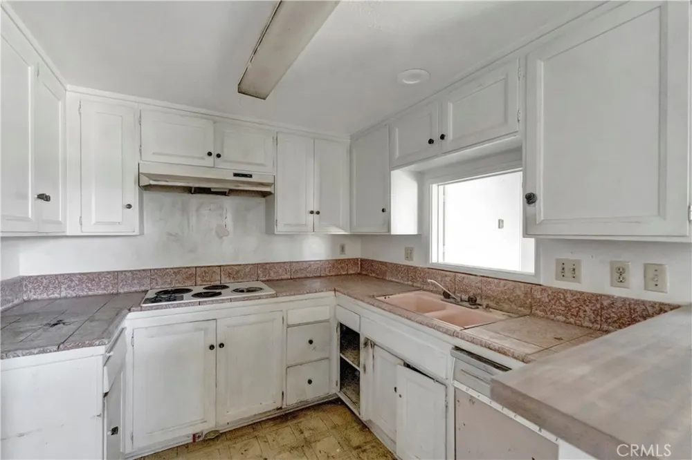 14919 S Normandie #27 Gardena, CA 90247