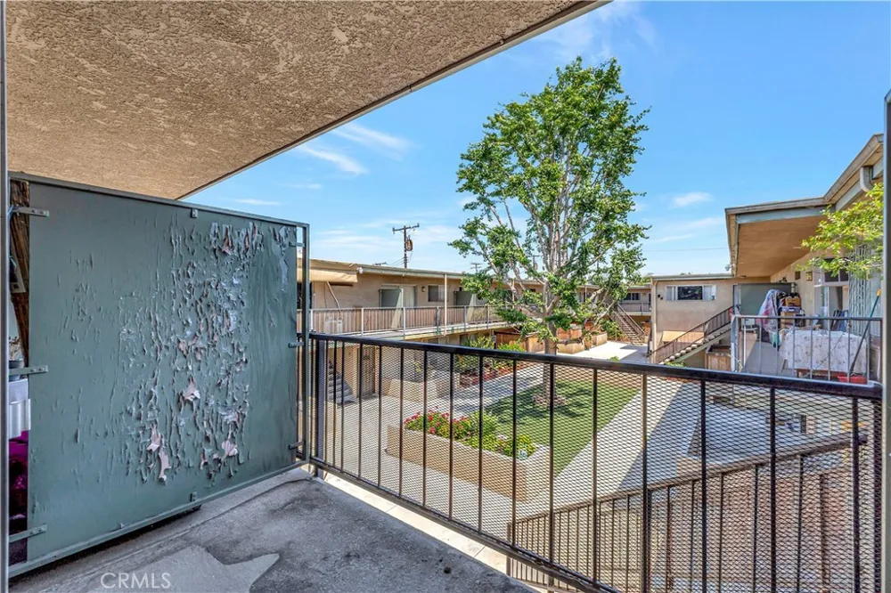 14919 S Normandie #27 Gardena, CA 90247