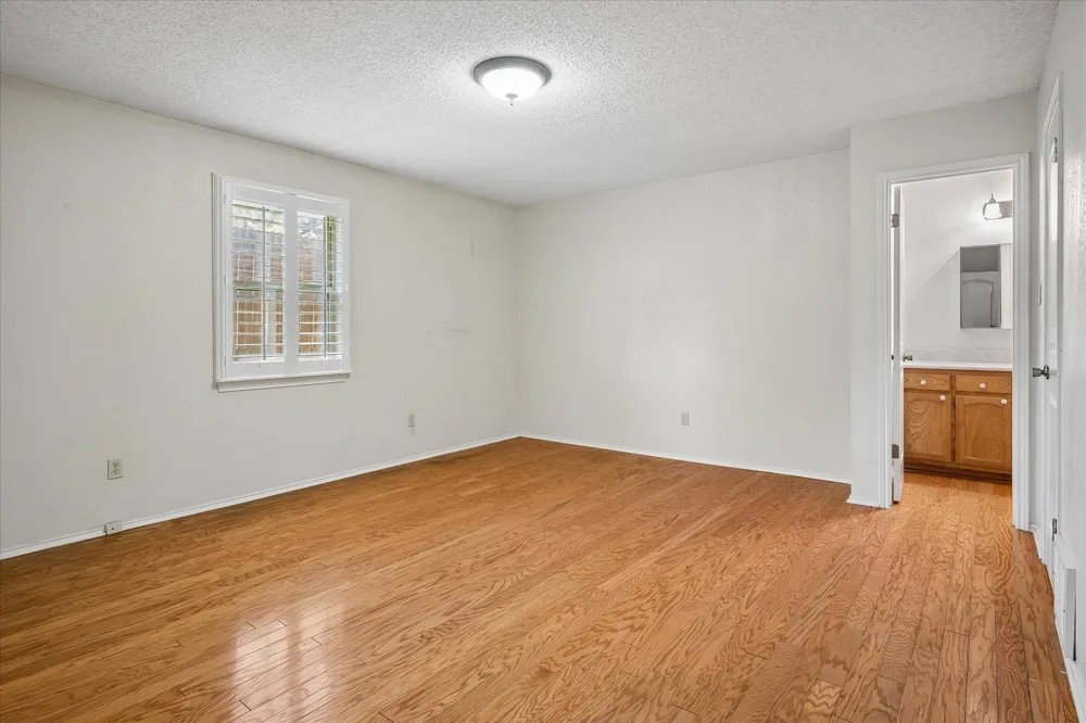 5516 Valparaiso Trail Arlington, TX 76017